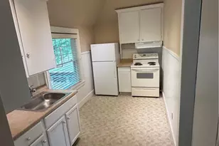 27 W Park Pl, Woonsocket, RI 02895 - Photo 3
