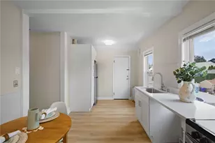 70 Martin St, East Providence, RI 02914 - Photo 3