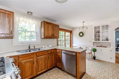 63 Abbey Avenue, Warwick, RI 02888 - Photo 11