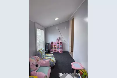 128 Vincent Avenue, North Providence, RI 02904 - Photo 9