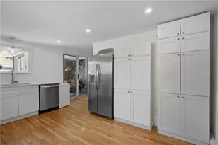 103 Calaman Rd, Cranston, RI 02910 - Photo 9