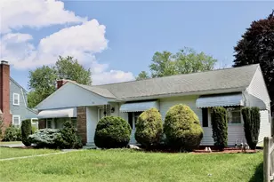 52 Kenyon Rd, Cranston, RI 02910 - Photo 3