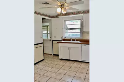 52 Kenyon Road, Cranston, RI 02910 - Photo 7