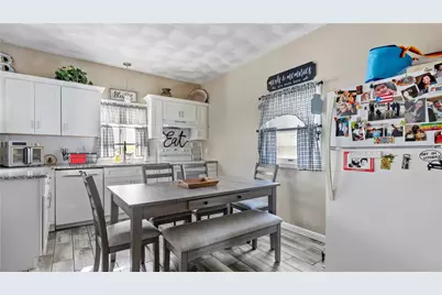93 French Street, Pawtucket, RI 02860 - Photo 11