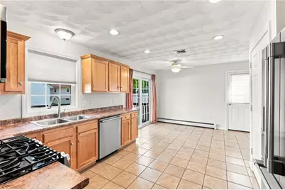 25 Plaza Street, Cranston, RI 02920 - Photo 5