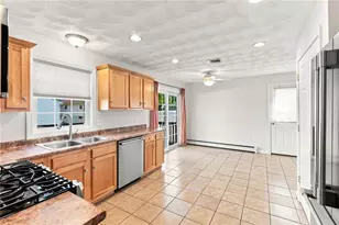25 Plaza St, Cranston, RI 02920 - Photo 5