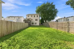 25 Plaza St, Cranston, RI 02920 - Photo 47