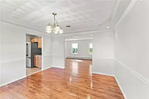 25 Plaza St, Cranston, RI 02920 - Photo 15