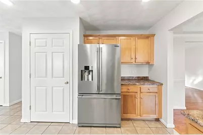 25 Plaza Street, Cranston, RI 02920 - Photo 11