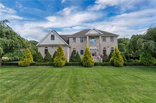 18 Steeple Ln, Lincoln, RI 02865 - Photo 1