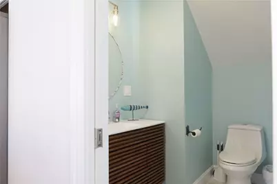 299 Prospect Avenue, Middletown, RI 02842 - Photo 9