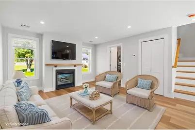 51 Pine Street, Portsmouth, RI 02871 - Photo 5