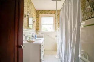 72 Boutwell St, Pawtucket, RI 02860 - Photo 19