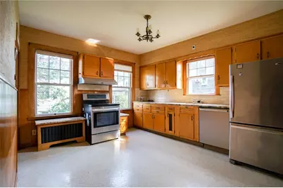 72 Boutwell Street, Pawtucket, RI 02860 - Photo 9