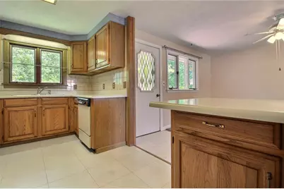 17 Lynn Lane, Hopkinton, RI 02804 - Photo 9