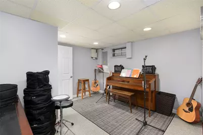 25 Factory Pond Circle, Smithfield, RI 02828 - Photo 9