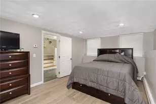 25 Factory Pond Cir, Smithfield, RI 02828 - Photo 39