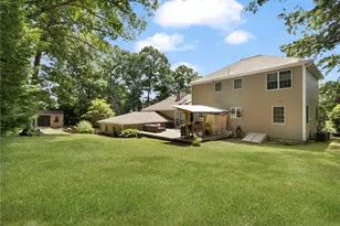 25 Factory Pond Cir, Smithfield, RI 02828 - Photo 11