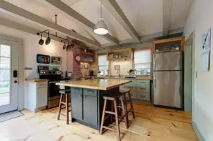 300 Broadway, Newport, RI 02840 - Photo 9