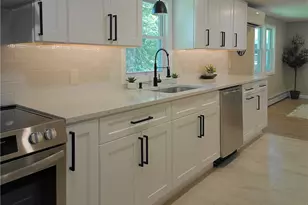 115 Hilltop Dr, Johnston, RI 02919 - Photo 7