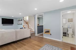 5 Beverly Dr, Lincoln, RI 02865 - Photo 11