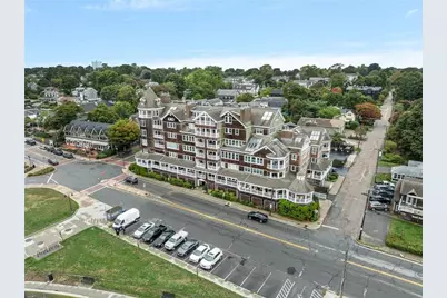 53 Conanicus Avenue #3A, Jamestown, RI 02835 - Photo 3