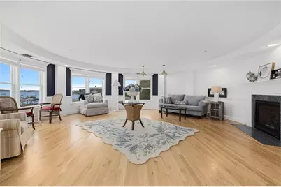 53 Conanicus Avenue #3A, Jamestown, RI 02835 - Photo 5