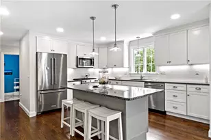 206 Poppasquash Rd, Bristol, RI 02809 - Photo 9