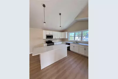 160 Fifth Avenue, Woonsocket, RI 02895 - Photo 5