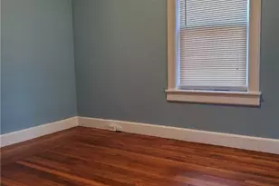 27 Centre St, West Warwick, RI 02893 - Photo 7