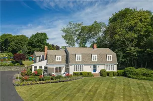 176 Heidi Dr, Portsmouth, RI 02871 - Photo 3