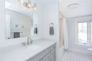 176 Heidi Dr, Portsmouth, RI 02871 - Photo 27