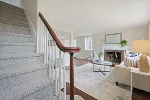 190 River Vue Ave, Warwick, RI 02889 - Photo 5