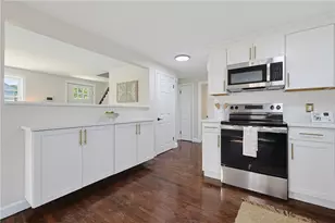 190 River Vue Ave, Warwick, RI 02889 - Photo 9