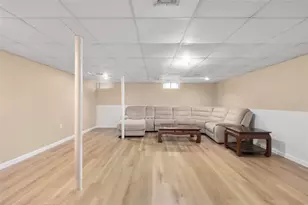 120 Tampa St, West Warwick, RI 02893 - Photo 27
