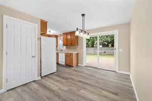 120 Tampa St, West Warwick, RI 02893 - Photo 11