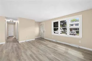 120 Tampa St, West Warwick, RI 02893 - Photo 17