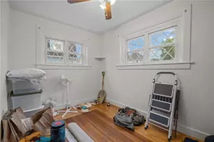 49 Arnold St, East Providence, RI 02915 - Photo 17