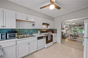 49 Arnold St, East Providence, RI 02915 - Photo 23