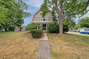 49 Arnold St, East Providence, RI 02915 - Photo 1