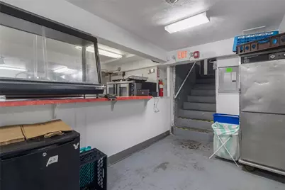 681 Providence Street, West Warwick, RI 02893 - Photo 33