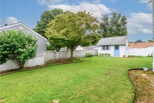 47 Homeland St, Johnston, RI 02919 - Photo 9