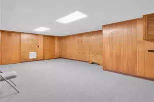 47 Homeland St, Johnston, RI 02919 - Photo 27