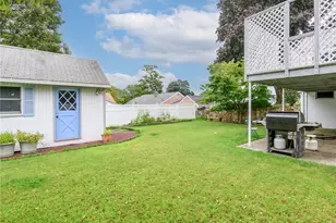 47 Homeland St, Johnston, RI 02919 - Photo 13