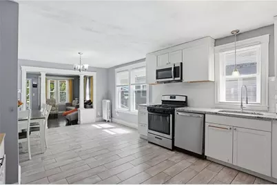 132 Roger Williams Avenue, Providence, RI 02907 - Photo 9