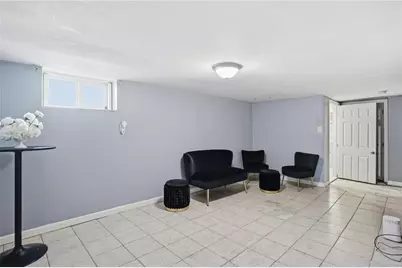 132 Roger Williams Avenue, Providence, RI 02907 - Photo 35