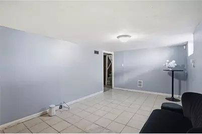 132 Roger Williams Avenue, Providence, RI 02907 - Photo 33