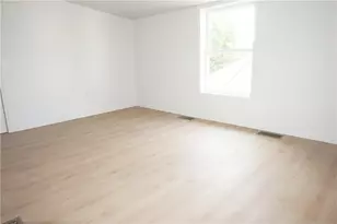 37 Cyr St, Providence, RI 02905 - Photo 23