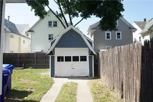 37 Cyr St, Providence, RI 02905 - Photo 3
