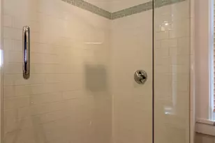 21 School St, Newport, RI 02840 - Photo 27